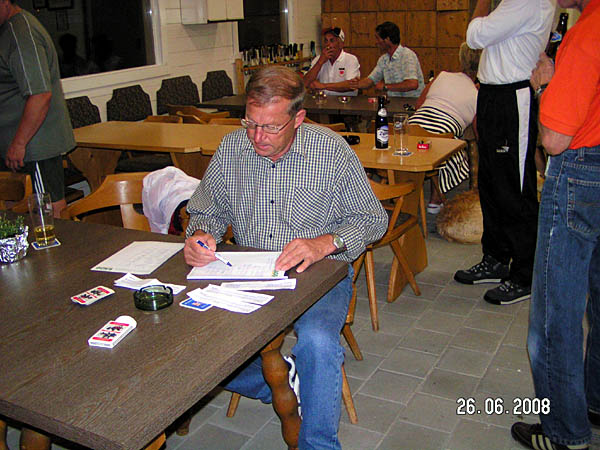 Rechenbro Hartl Franz,beim Schiriturnier am 26 06 08 in Bruckhusl